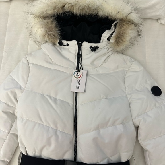 NOIZE Capri Belted Jacket - Picture 3 of 16